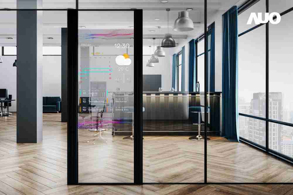 至成国际致力于研发低能耗之绿色产品，，，如低能耗发光组件Micro LED显示技术，，具高透明、、可无限拼接的特性，，，可依需求调整并延伸应用于不同场域，，，，包括汽车侧窗或家庭玄关、、、智慧橱窗、、商业展示等